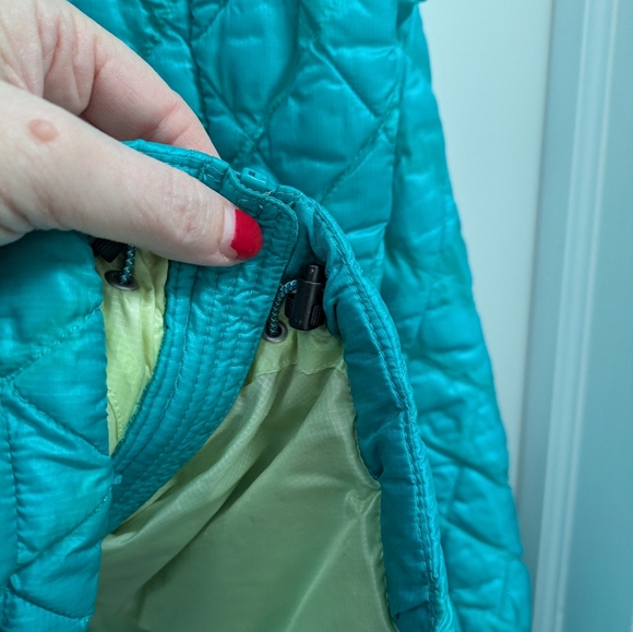 The North Face Women's Teal Thermoball Jacket - Picture 3 of 16